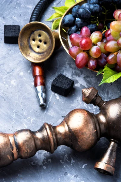 Arapça sigara nargile üzüm ile