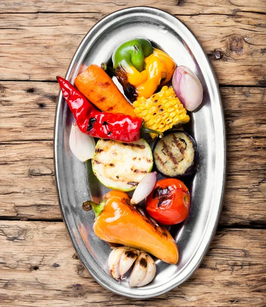 ızgara sebze ile çanak