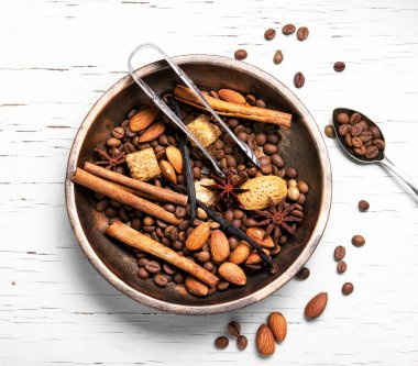 kahve çekirdekleri ve mix baharat