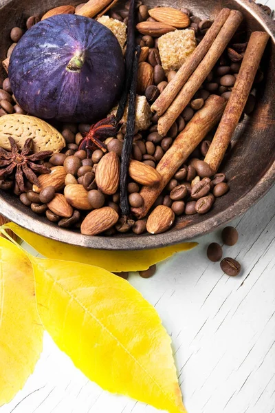 Kavrulmuş kahve çekirdeği.