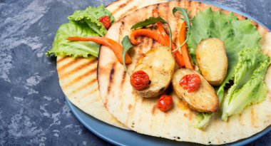 Vejetaryen tortilla tabağı