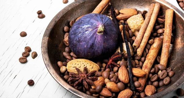 kahve çekirdekleri ve mix baharat