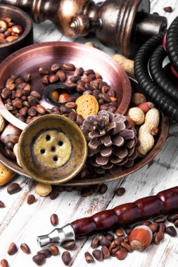 Bir somun tadı ile nargile