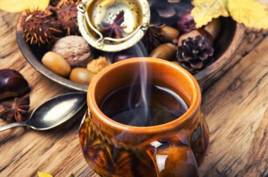 Bitkisel sonbahar çay