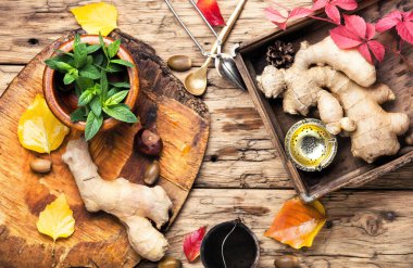 Zencefil kökü çayı için