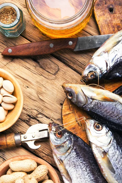 tuzlu balık ve bira