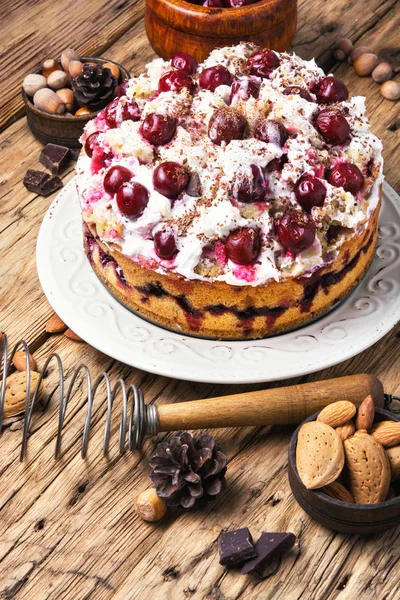 Homemade cherry cake — Stock Photo, Image