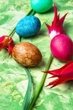 Renkli Paskalya yumurtaları