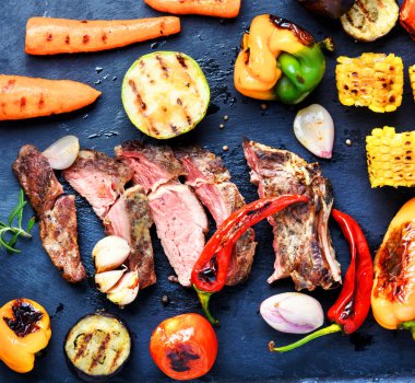 Sığır eti ızgara sebzeli