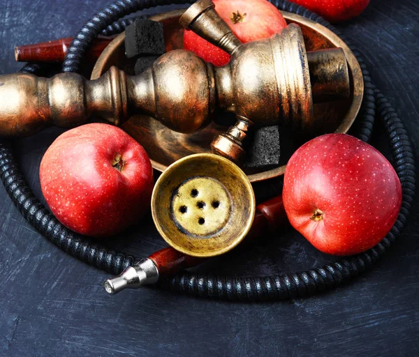 Nargile con manzana — Foto de Stock