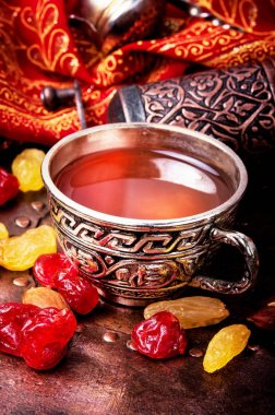 Arap tarzı çay