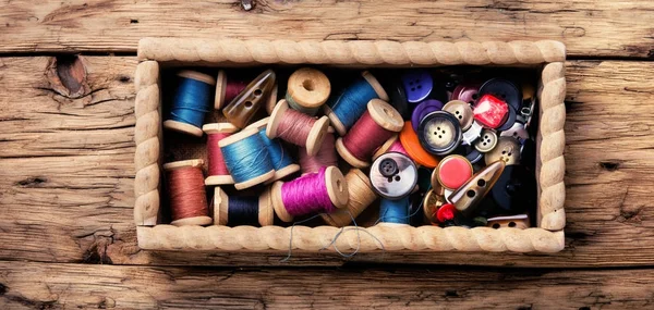 Thread spools and buttons — Stock Photo, Image