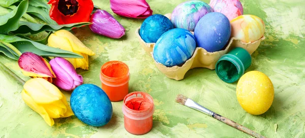 Easter Eggs, Paint and Tulips — Stock Photo, Image