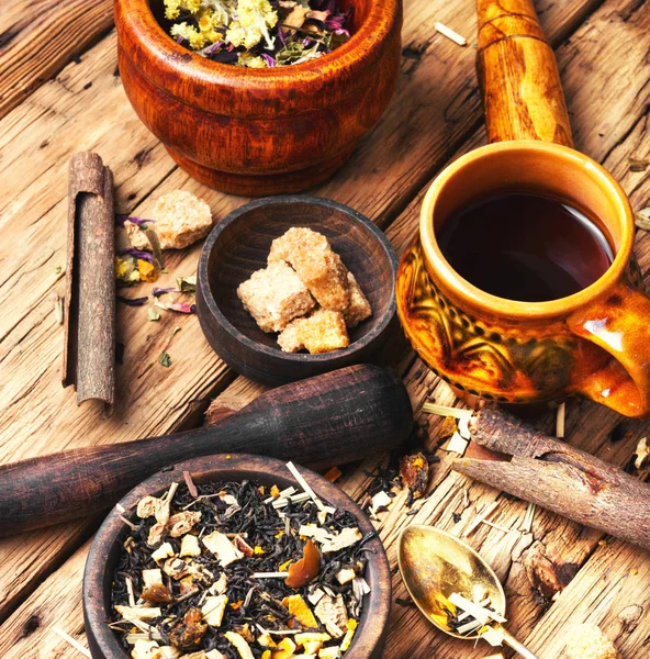 Hojas de té de hierbas — Foto de Stock