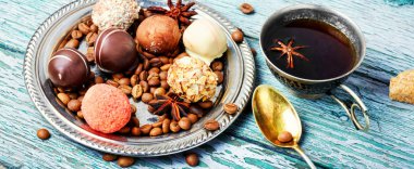 çikolata şeker ve kahve