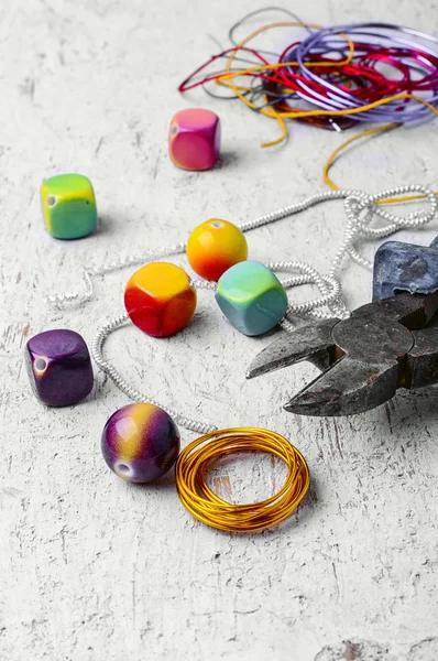 Skill of working with beads — Stock Photo, Image