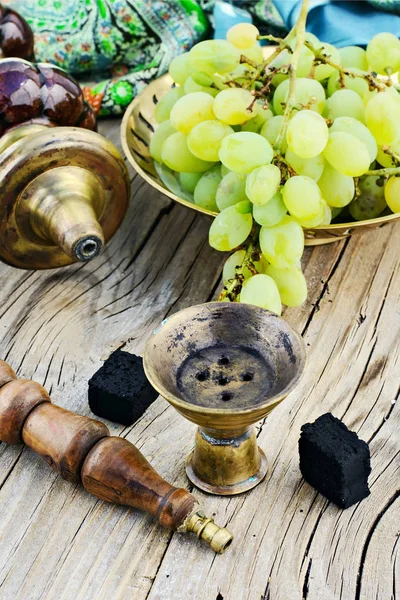 Shisha rauchen steckt im Detail — Stockfoto