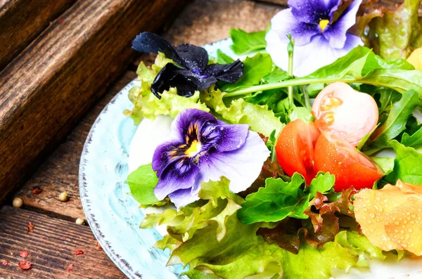 Ensalada de flores de desintoxicación — Foto de Stock