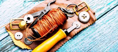 Deri el sanatları için Araçlar