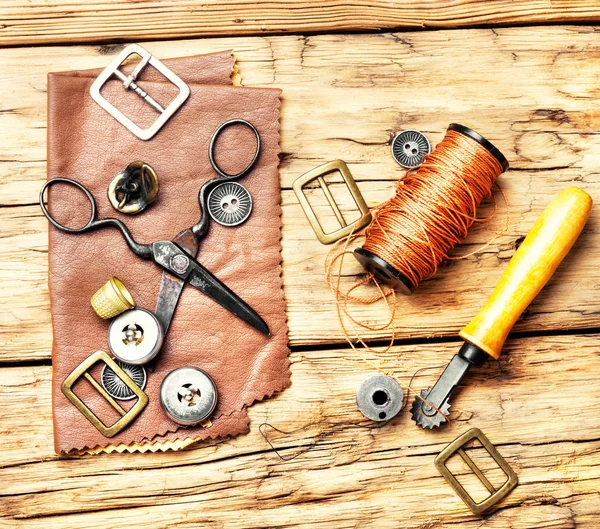 Verktyg för läder hantverk — Stockfoto