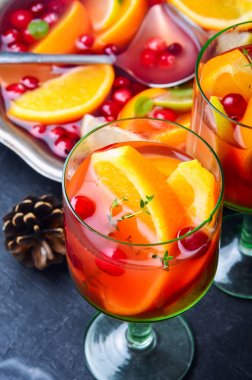 Mulled şarap içecek