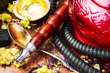Asya tütün nargile çiçek çay aroması ile