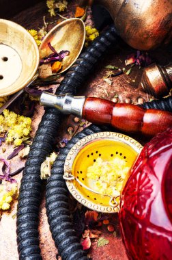 Asya tütün nargile çiçek çay aroması ile