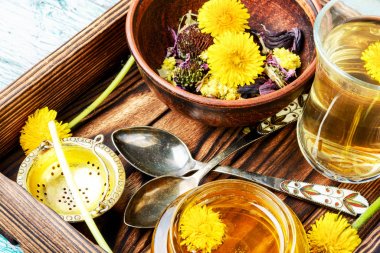 Karahindiba çiçek tatlım