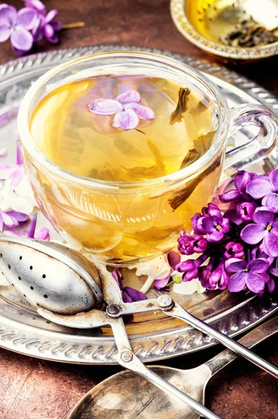 Chá com sabor lilás — Fotografia de Stock