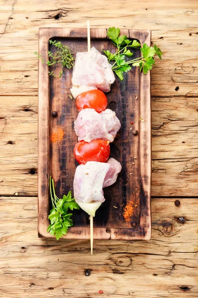 Kebab Enhebrado Brochetas Trozos Carne —  Fotos de Stock