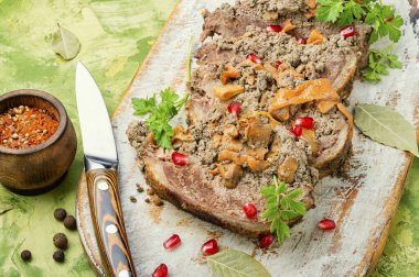 Bir rulo ördek ve ciğer