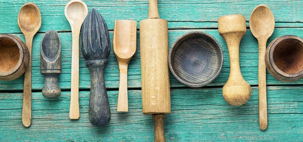 Zestaw drewnianych naczyń kuchennych — Zdjęcie stockowe