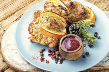 Portakallı fırında et.