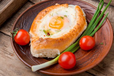 Khachapuri - Gürcü çanak