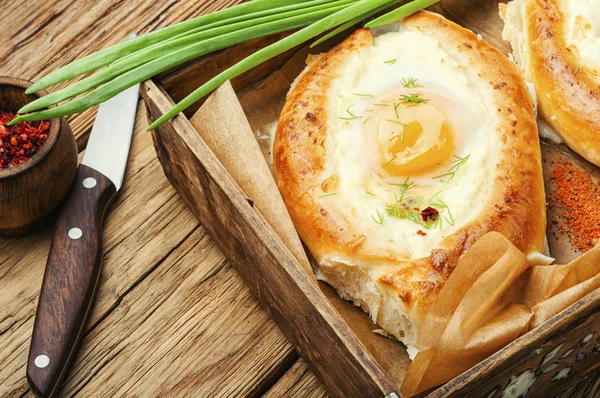 Khachapuri - Gürcü çanak — Stok fotoğraf