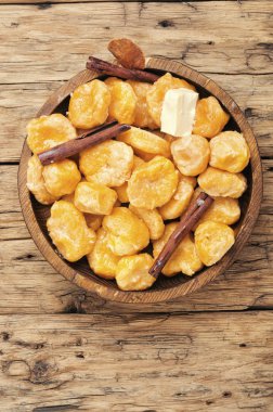 Tarçınlı, tembel börekler.