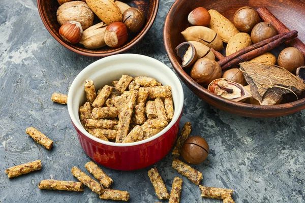 Cereales Granola Orgánicos Sin Cocer Con Nueces Mezcladas Desayuno Vegano — Foto de Stock