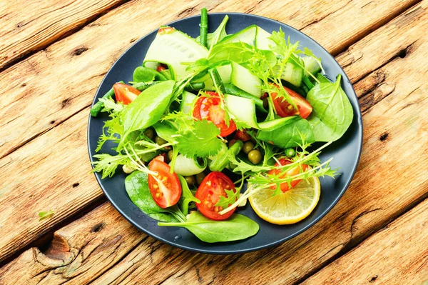 Spring Green Salad Vegetables Nuts Diet Menu — Stock Photo, Image