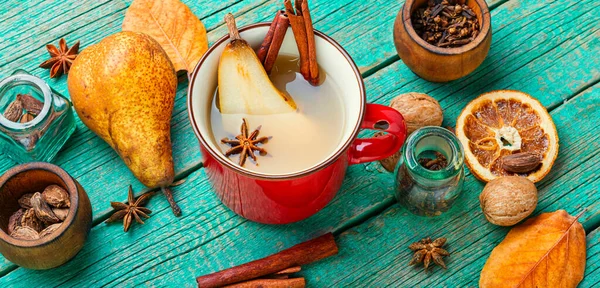 Bebida Alcohólica Tradicional Otoño Vino Caliente Pera Con Especias — Foto de Stock