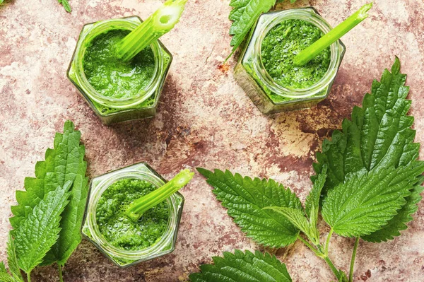 Green Smoothie Nettle Leaves Green Fresh Healthy Juice — Stock Photo, Image