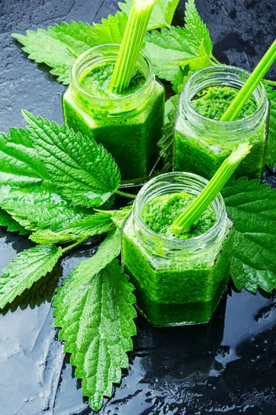 Green Smoothie Nettle Leaves Glass Jars Detox Juices — Stock Photo, Image