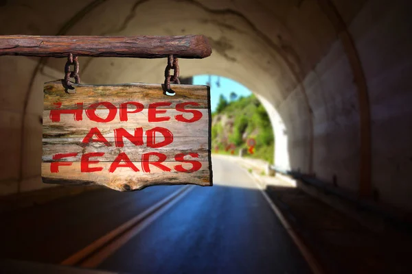Esperanzas y temores —  Fotos de Stock
