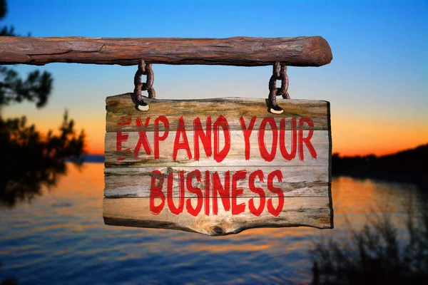 Rozšířit vaše podnikání motivační fráze znamení — Stock fotografie