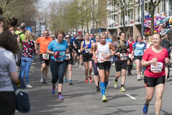 Grupo maratona corredores — Fotografia de Stock