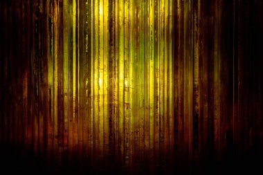 Kalın, turuncu camlı, ışık saçan...