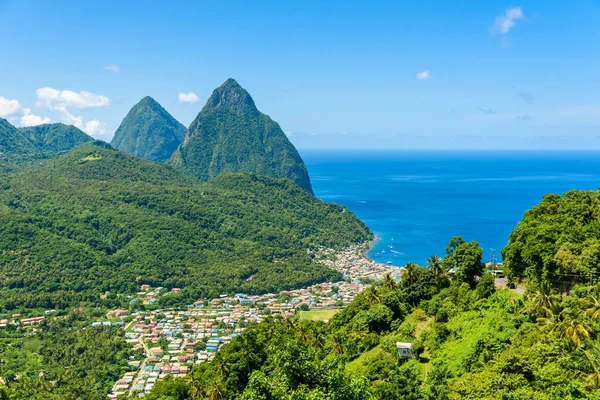 Ada Gros ve Petit sikkesine Köyü Soufriere Caribbean üzerinde yakınındaki Saint Lucia