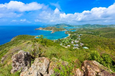 Shirley Heights, Antigua, Caribbean Galleon plaj görünümünü.