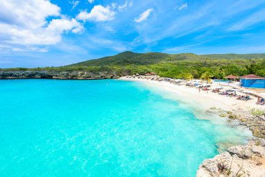 Grote KNIP plaj beyaz kum ve turkuaz su, Curacao, Hollanda Antilleri.