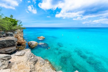 Grote KNIP plaj beyaz kum ve turkuaz su, Curacao, Hollanda Antilleri.
