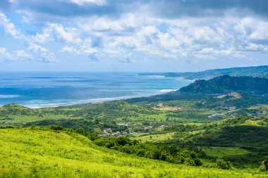 Cherry Tree Hill görünümünden Karayip tropik sahil için Barbados Adası